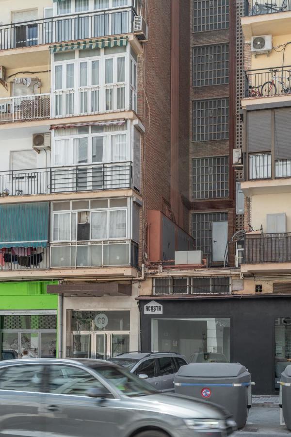 Tuguest Heroe Apartment Малага Екстер'єр фото