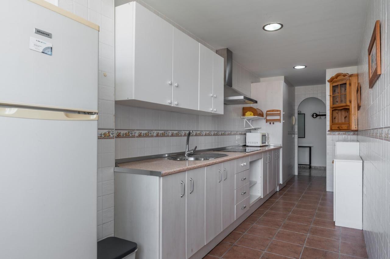 Tuguest Heroe Apartment Малага Екстер'єр фото