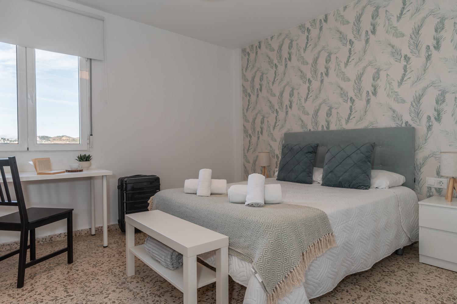 Tuguest Heroe Apartment Малага Екстер'єр фото