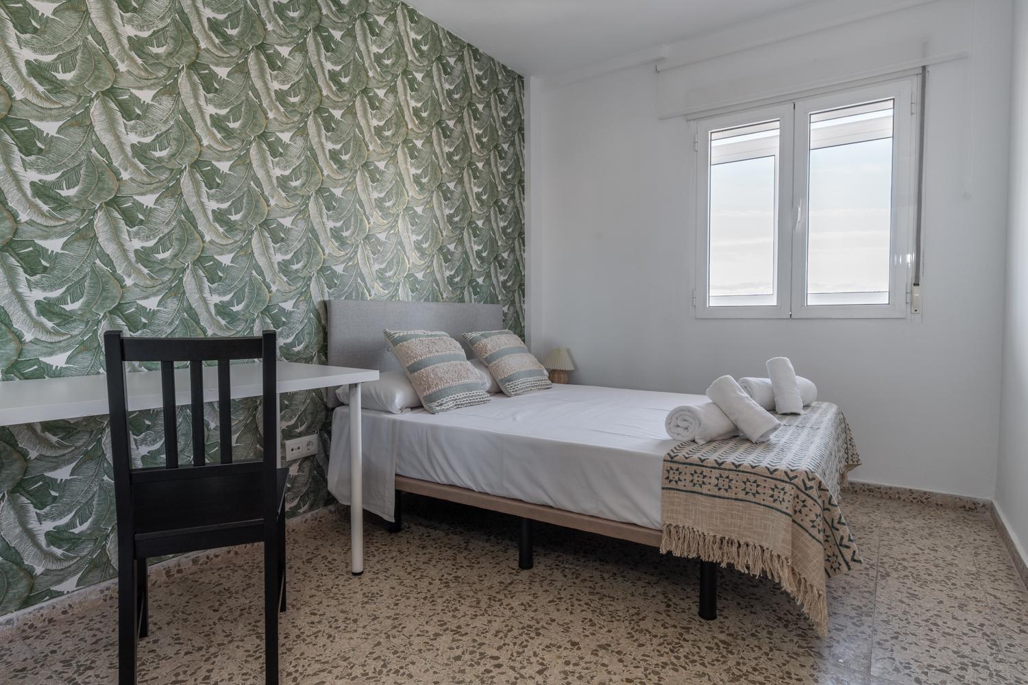 Tuguest Heroe Apartment Малага Екстер'єр фото